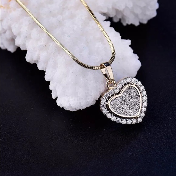Jewelry - 18K Gold Pave Heart Zircon CZ Necklace